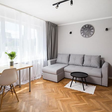 Karmelicka Pleasant Studio Warsaw Ngoại thất bức ảnh